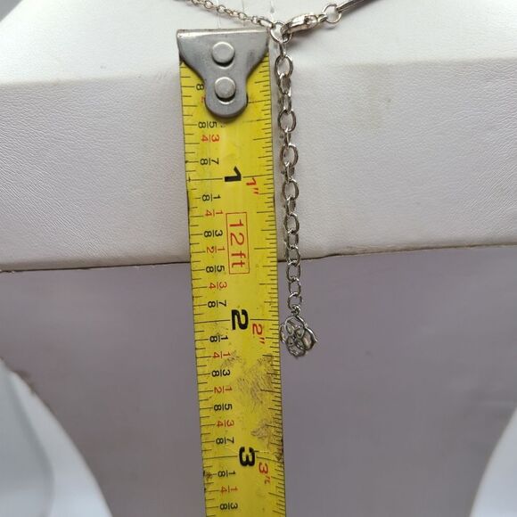 Kendra Scott Gold Pendant Necklace - Picture 6 of 6